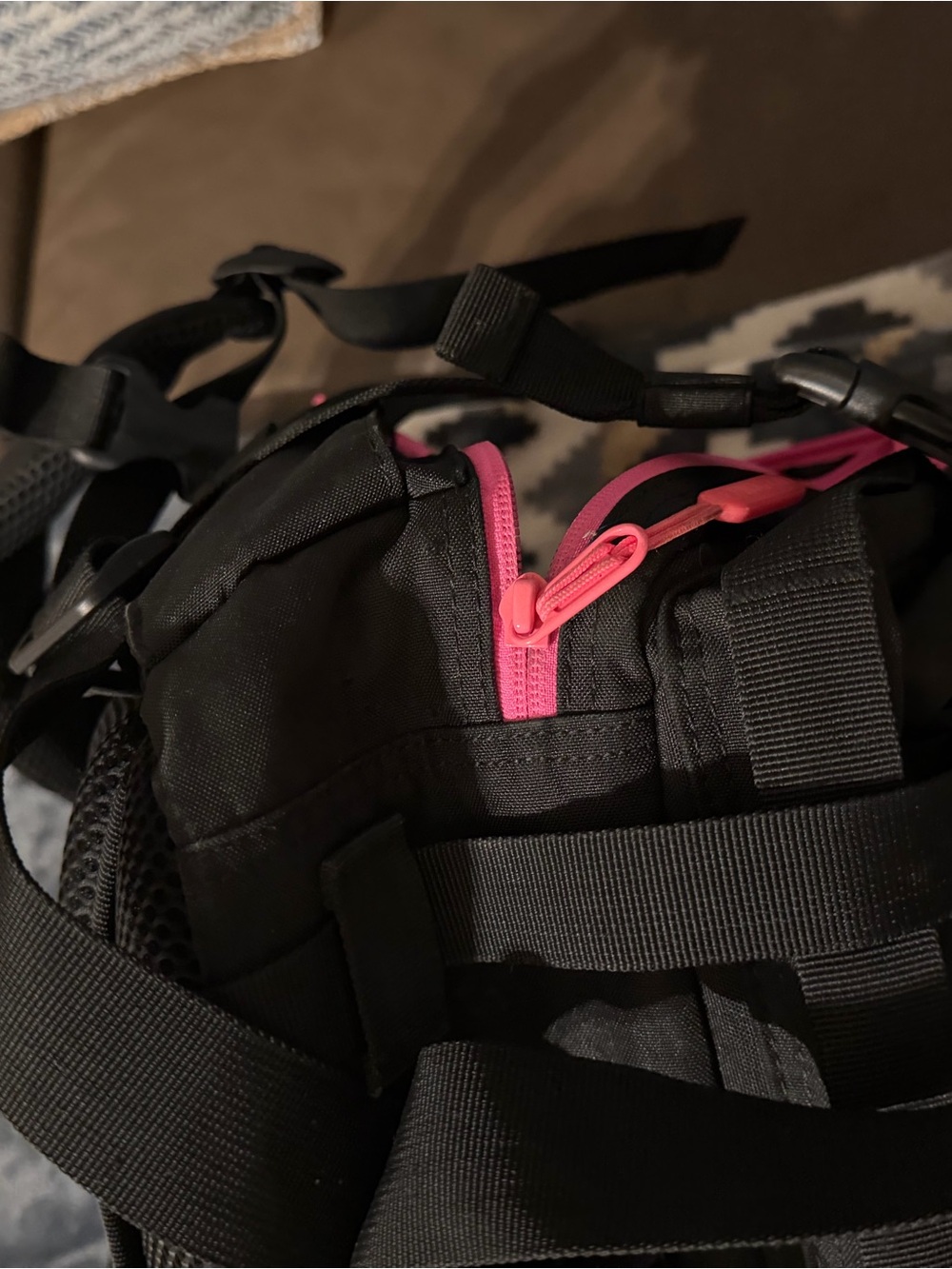 Wolfpak 25L Black & Pink Tactical Backpack - Trust Your Instincts - Picture 7 of 9